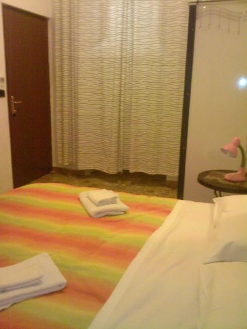 Roma Prince Inn Accommodation Exteriör bild